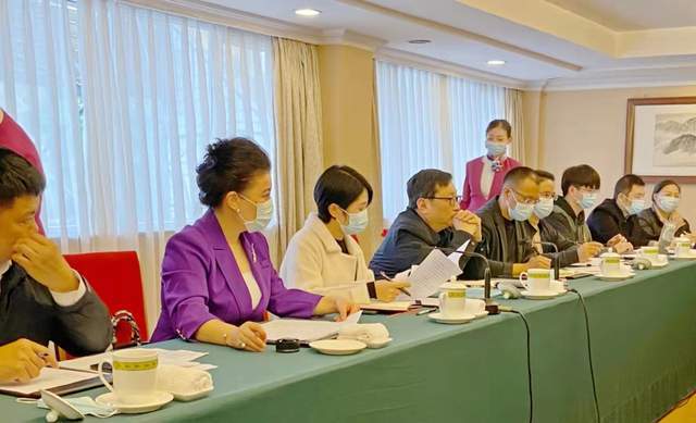 龔怡院長出席旅投教育集團(tuán)國賓禮儀服務(wù)培訓(xùn)研討會(huì)，共話高端禮儀服務(wù)新篇章
